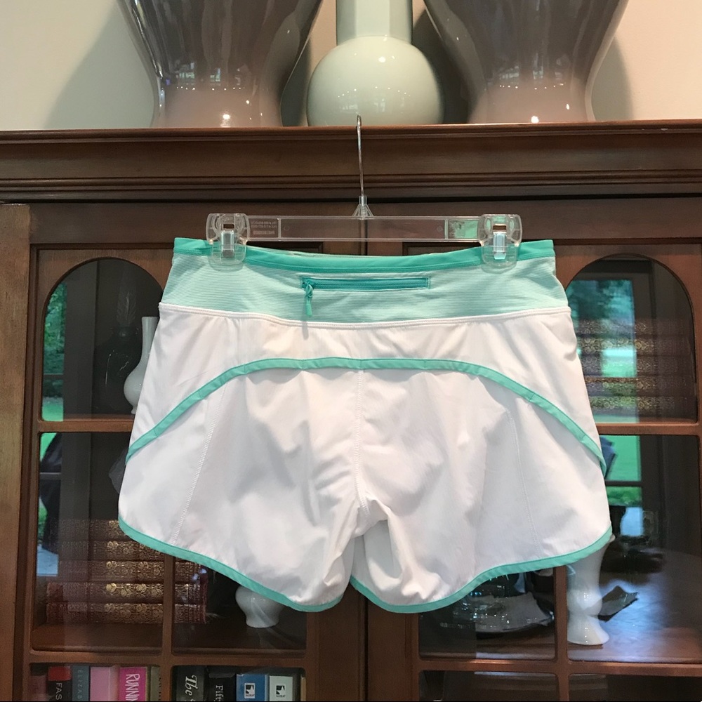 Lululemon Menthol/White Turbo Run Shorts, size 4